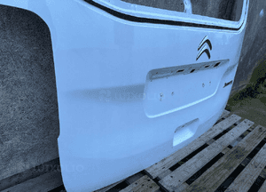 Klapa bagaznika tyl tylna citroen jumpy proace 4