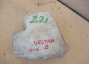 Zbiorniczek spryskiwaczy opel vectra b