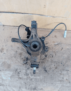 Zwrotnica piasta lewy przód przednia lewa Peugeot 308 T7 1.6 THP 4