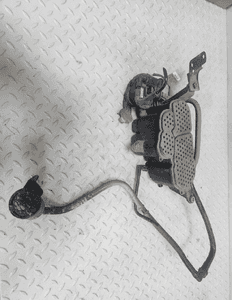 AUDI A4 B8 KOMBI 2.0TFSI FILTR WĘGLOWY KOMPLETNY 8K0906271 1