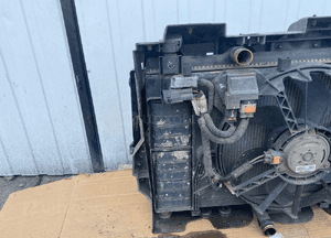 Peugeot 508 2.0 hdi pas przedni chłodnice komplet wentylator intercooler 8