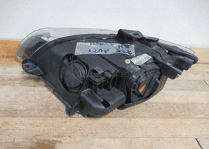 Lampa przednia przód prawa audi Q7 xenon 2005- 16