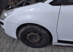Citroen C4 06 blotnik przod przedni lewy 2