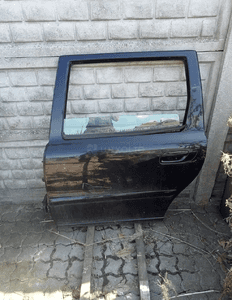 drzwi lewe tył volvo v 70