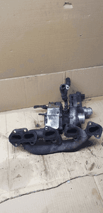 Turbina turbosprężarka prawa turbo nastawnik kolektor Audi A8 D3 4.2 TDI 057145722N 4