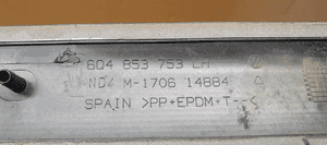 Listwa drzwi lewy tył tylna lewa VW Polo IV 9N 6Q4853753 7