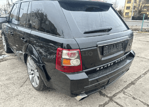 Zderzak tylny wraz końcówkami wydechu i poszerzeniami błotnika Range Rover Sport L320 1