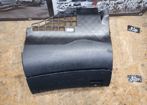 Schowek Kierowcy Pasazera Oslona pod Kierownice Europa Audi A4 B5 Lift 4