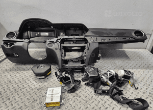 Mercedes C KLASA W204 LIFT KONSOLA KOKPIT DESKA PULPIT PASY AIRBAG KOMPLET 1