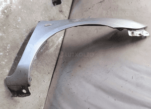 Mazda 3 i błotnik przód przedni prawy srebrny 22V 2