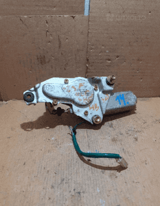 SILNICZEK WYCIERACZKI TYŁ MAZDA 323 F V (BA) 8491009857 1