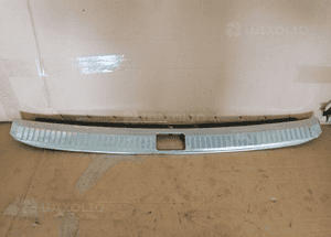 Osłona nakładka progu bagażnika Mercedes W203 A2036901887 1