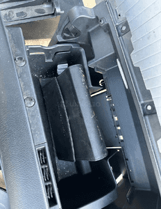 Mercedes 447 VITO V klasa osłona plastik wnętrza schowek obudowa ramka kratka konsoli panel szyby 5