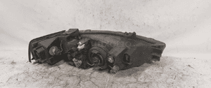 Przod przednia lampa lewa mitsubishi colt 4