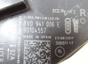Audi A3 8V0 Lift Xenon Ksenon LED Prawy Prawa Reflektor 8V0941006E 8