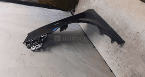 * BŁOTNIK PRZÓD PRZEDNI LEWY DO VOLKSWAGEN  GOLF V 5 HB LC5F 2