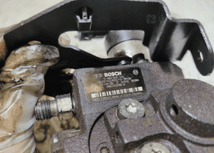 Pompa wtryskowa peugeot partner expert 206 207 307 1.4 1.6 hdi ford focus MK2 0445010102 9683703780A 4