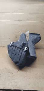 Obudowa filtra powietrza Audi A4 B5 06B133837A 3