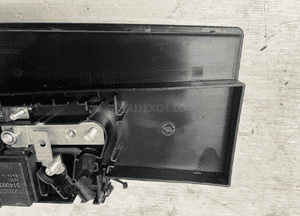 VOLVO V40 II CC LIFT 12- 2.0D D2 SKRZYNKA BEZPIECZNIKOW KLEMA 31409757 2
