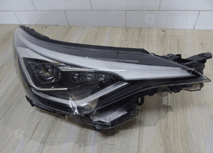 lampa prawa TOYOTA C-HR chr FULL LED 81110-f4280 2