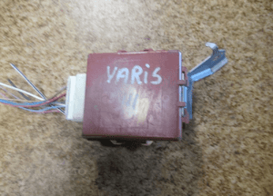 Moduł przekaźnik toyota yaris iii 3 8597052040 3