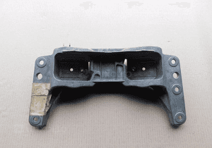 Łapa skrzyni biegów bmw E60 nowa 1