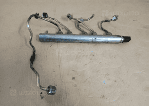 Listwa wtryskowa przewody rurki BMW 1 E87 2.0D 0445214183 7809128 4