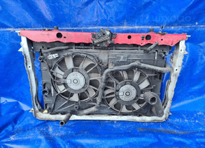 Toyota PRIUS III 09-15 pas przedni chłodnice kompl 4