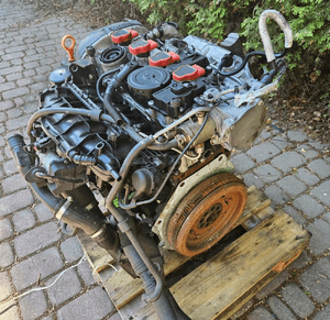 Audi A4 A5 vw passat skoda seat 2.0 tfsi ccz silnik kompletny 4