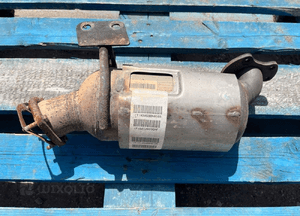 Jeep cherokee liberty kk 2.8CRD katalizator dpf oryginał bdb 1