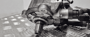 BMW E60 E81 E83 E90 E91 KOMPLET POMPA WTRYSKI 7797877 11