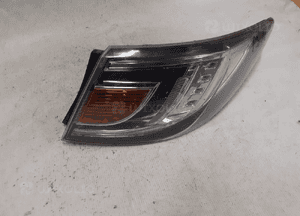 Tyl tylna lampa prawa mazda M6 gh srebrna sedan 2