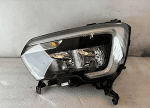 Lampa lewy przod renault master iv 4 260607867R 1