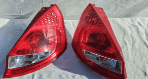 Lampa prawa lewa tył tylna ford fiesta MK7 8A61-13404-AE 8A61-13405-AE 1