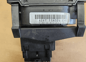 Ford Fiesta MK6 włącznik świateł 6S6T 3