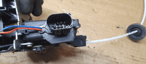 Zamek prawy przód przedni prawy Audi A4 B6 7PIN 4B1837016E 5