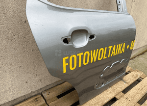 Drzwi tyl tylne prawe citroen C3 iii 3 2016- bardzo ladne 2