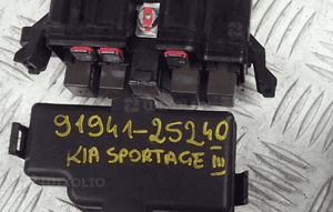 SKRZYNKA MODUŁ BEZPIECZNIKÓW KIA SPORTAGE III 91941-2S240 DOSTĘPNE 2 SZTUKI 8