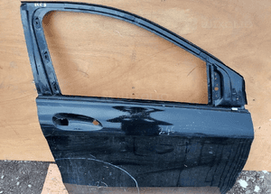 Mercedes b 246  drzwi prawe przednie prawy przód tył tylne 1