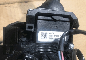 Przełącznik zespolony z taśmą airbag LAND ROVER FREELANDER 2 II 3