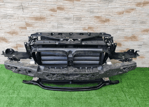 Pas przedni wzmocnie chłodnice bmw 5 F10 F11 m p 1