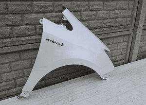 Toyota prius plus błotnik przedni prawy 3