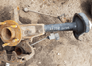 zwrotnica prawa przód volvo v 50 s 40 1.6 tdci