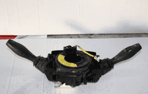Przełącznik zespolony pod kierownicę FORD FIESTA MK7 LIFT  8A6T-13N064-BE 1