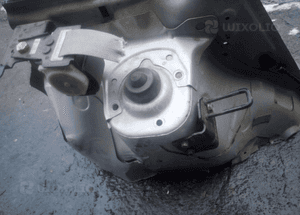 Mazda 323 323f ba bj Mocowanie Amora kielich tył 4