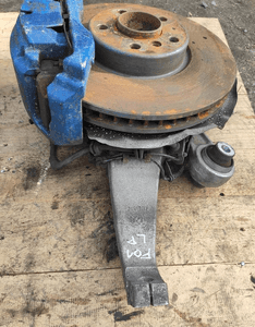 BMW 7 F01 3.0D ZWROTNICA PIASTA TARCZA ZACISK PRAWY LEWY PRZÓD IGŁA PIĘKNE 6