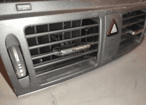 Mercedes c-klasa W204 kratki kratka nawiewu środkowa kompletna bdb 6