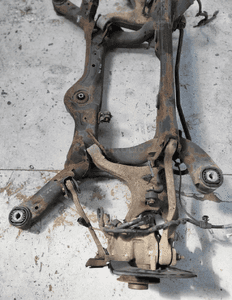 WÓZEK BELKA PIASTA tył Audi A8 D4 4,2TDI Quattro 3