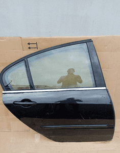 Drzwi prawy tyl Renault Laguna III 3 1