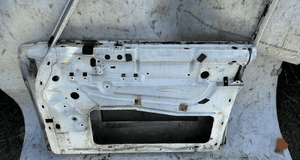 Drzwi przednie prawe mercedes W115 W114 5
